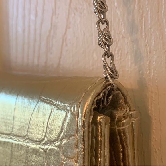 70’s Era Bright Gold Evening Clutch; Crossbody opt. - Picture 9 of 14